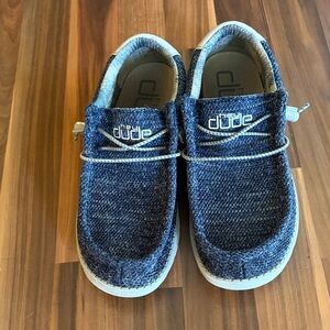 Hey Dude Men’s Size 8 Navy Slip-On Knit Sneakers Shoes Moonlit Ocean Gray sole